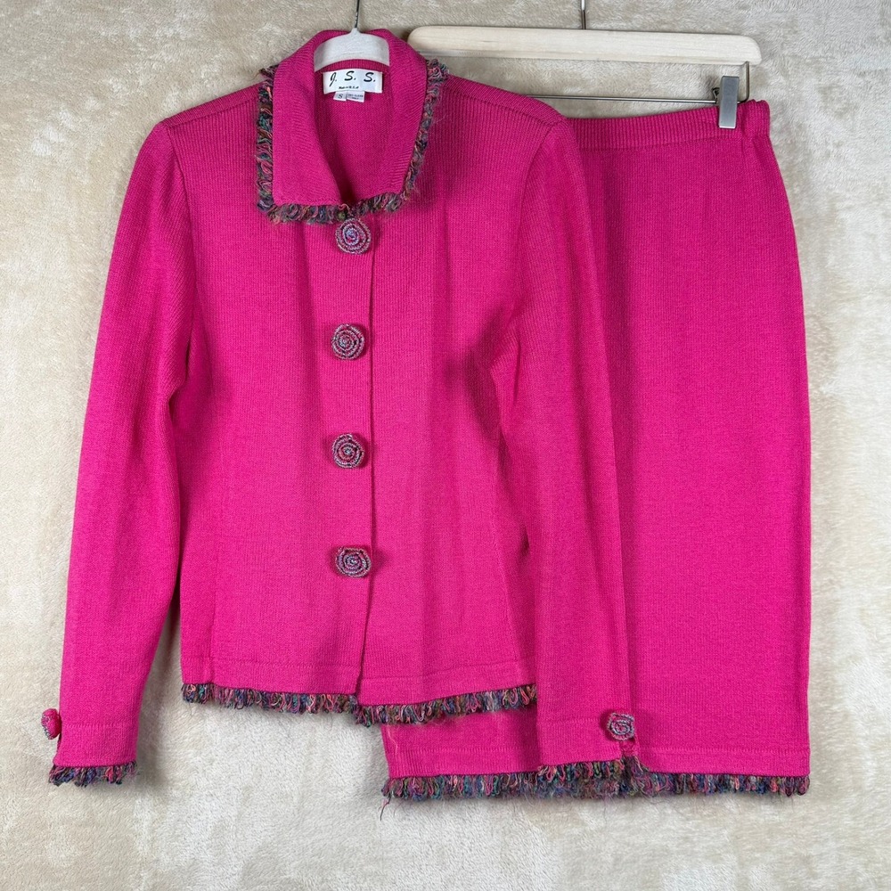 J.S.S. Pink Wool Blend Knit Skirt Suit Set Fringe Trim Sz S Made in USA Vintage